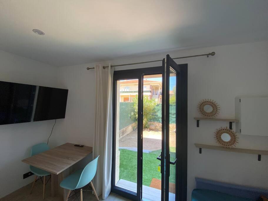 F2/4 Pers Plage-commerces A Pieds-parking Prive Saint Aygulf